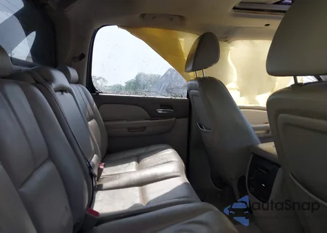 2008 Chevrolet Avalanche 1500 Ltz from USA, damaged, VIN 3GNFK12308G116136